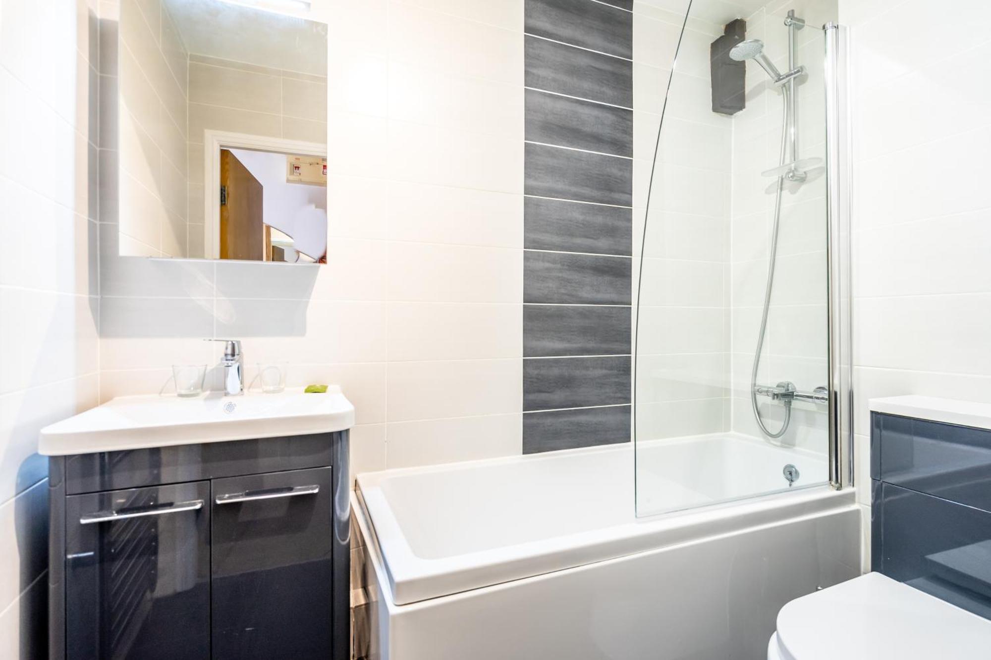 30 Woodsmill Quay Apartment